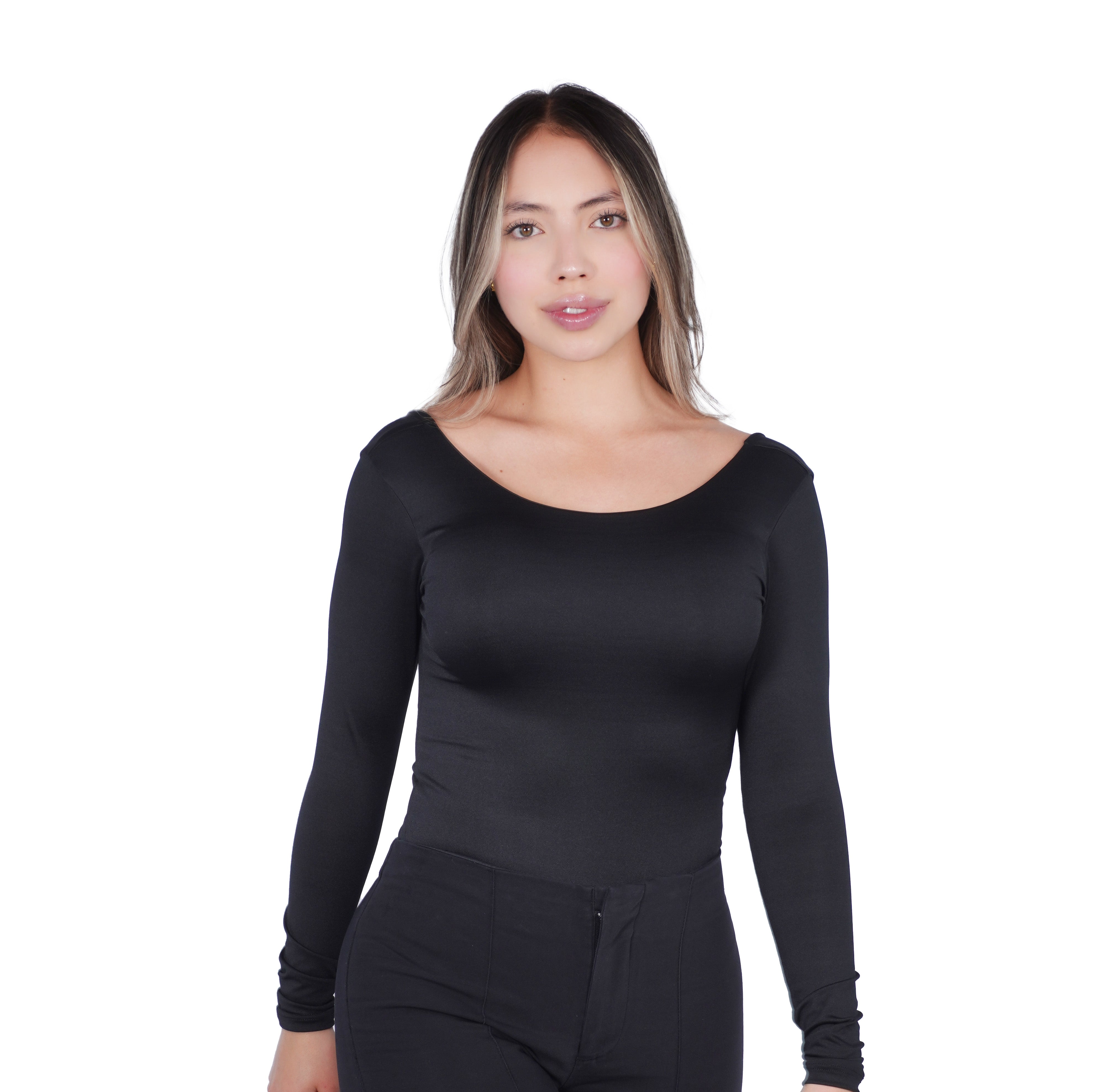 BODYAMELIANEGRO3.jpg