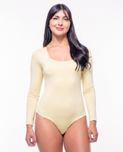 Body Premium Flor Amarillo