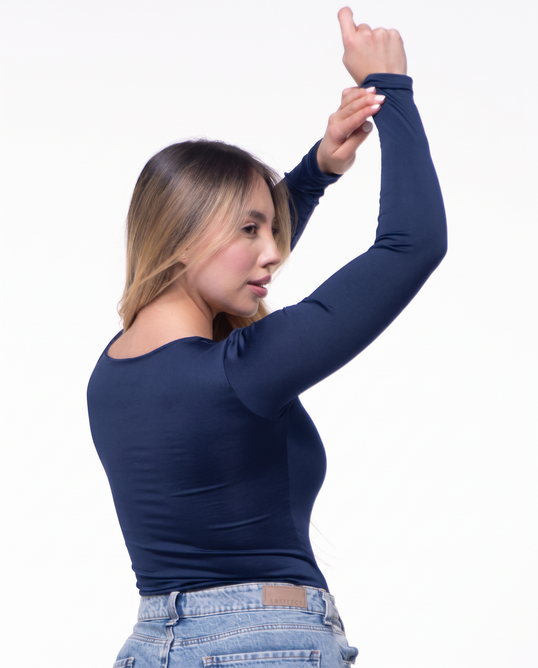 magnific_the-woman-is-wearing-a-bl_cDcOLcw0eP.png
