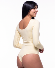 Body Premium Flor Amarillo