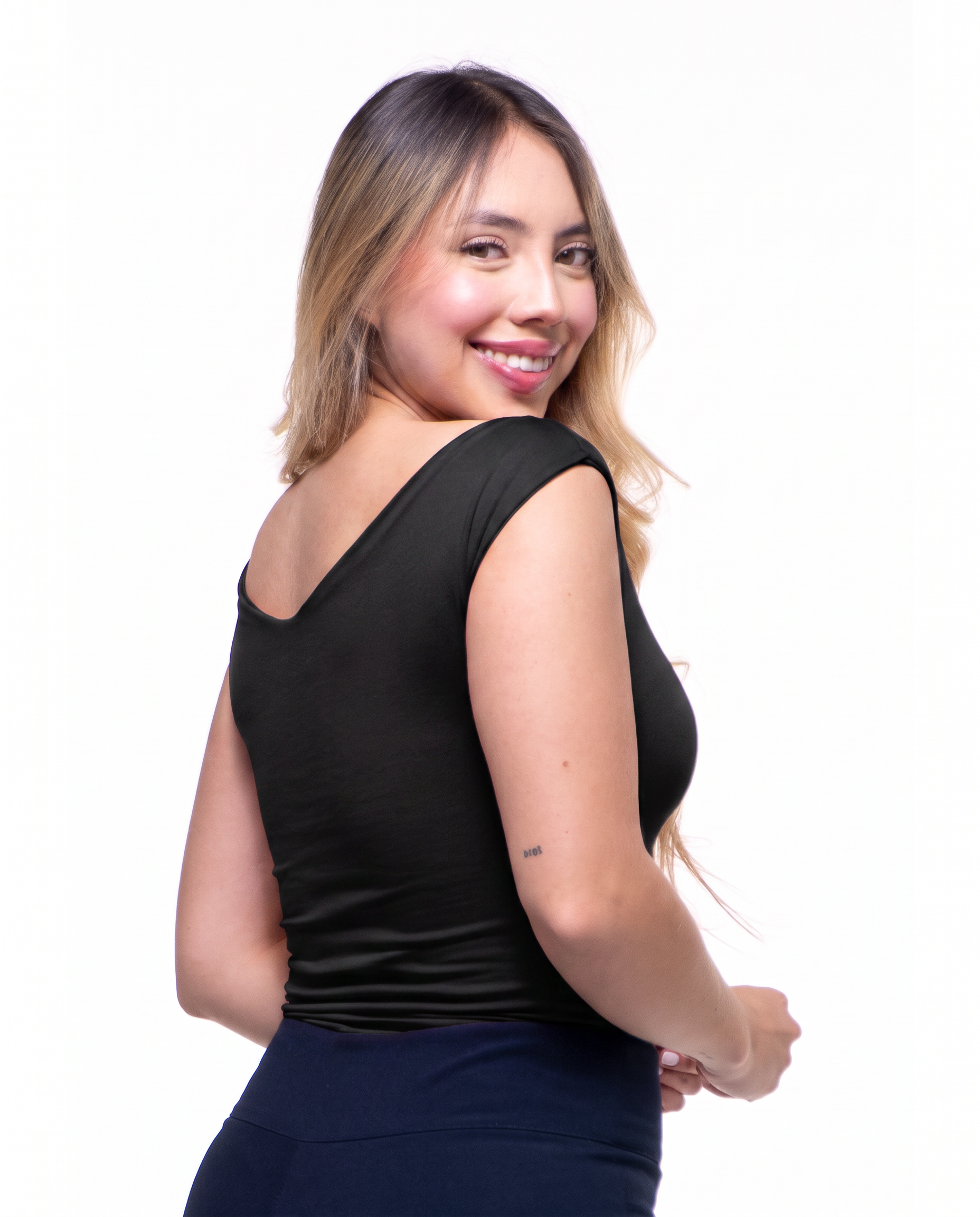magnific_the-woman-is-wearing-a-re_kLkolDF16B.png