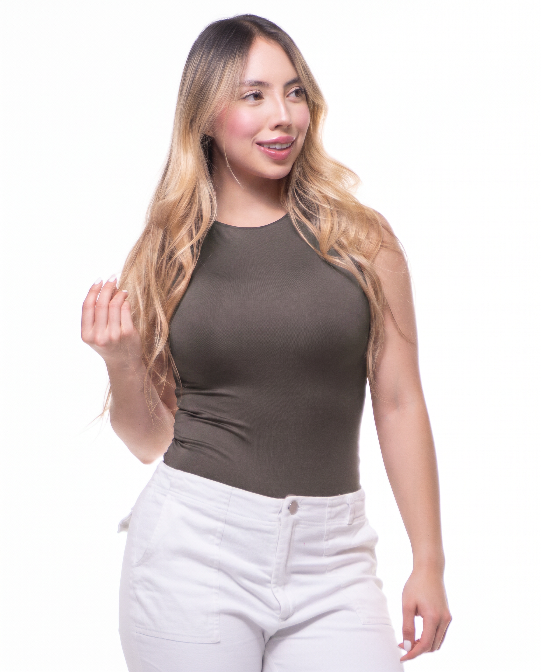 magnific_the-woman-is-wearing-a-te_EqC4IDWuuO.png