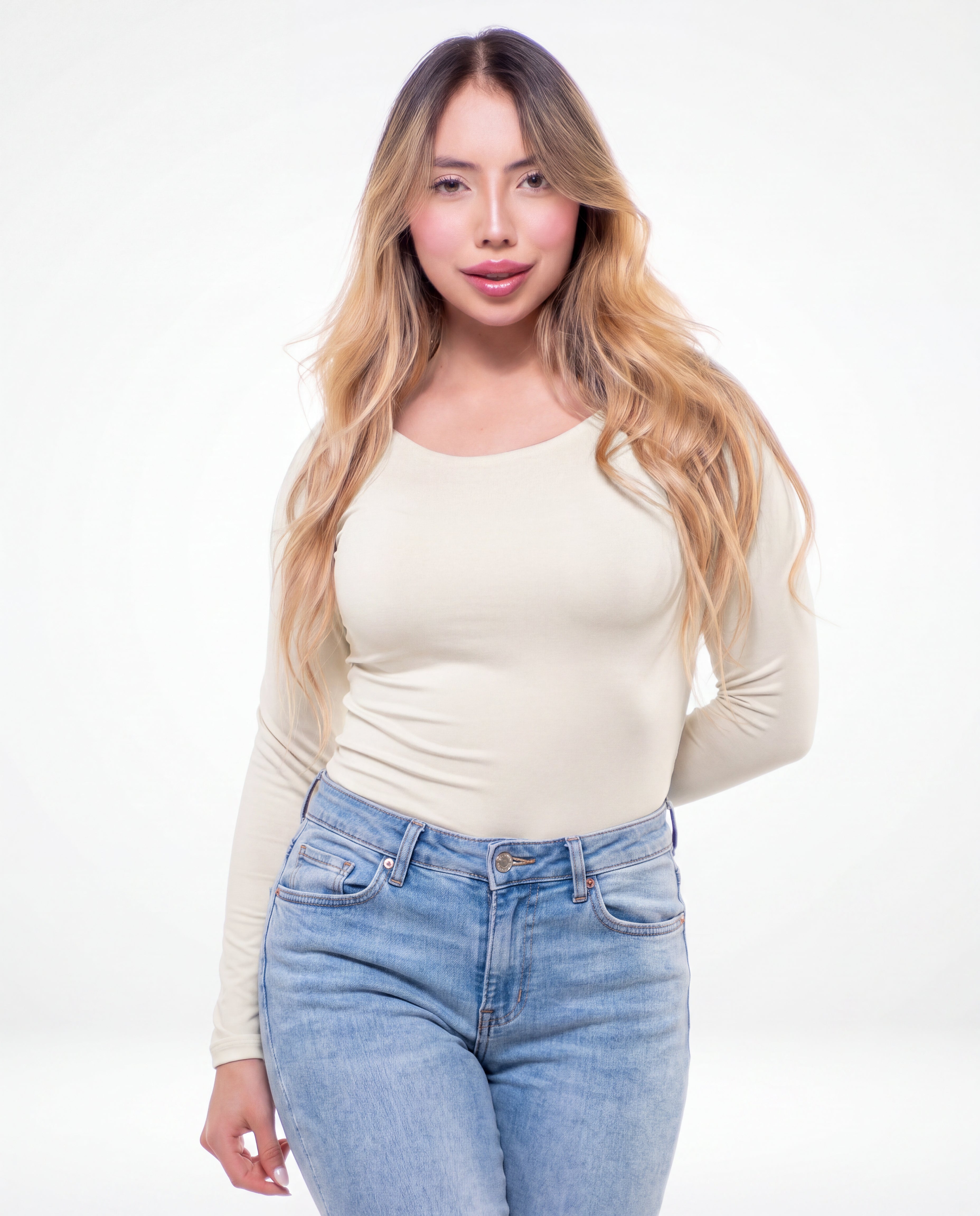 magnific_the-woman-is-wearing-a-wi_5xukbULKxe.jpg